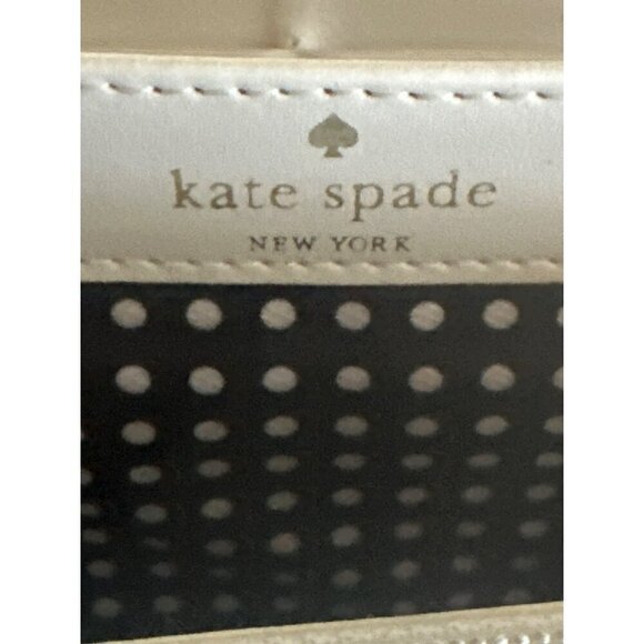 Kate Spade Black Vinyl Wallet Clutch Zip Around Closure - Picture 5 of 6